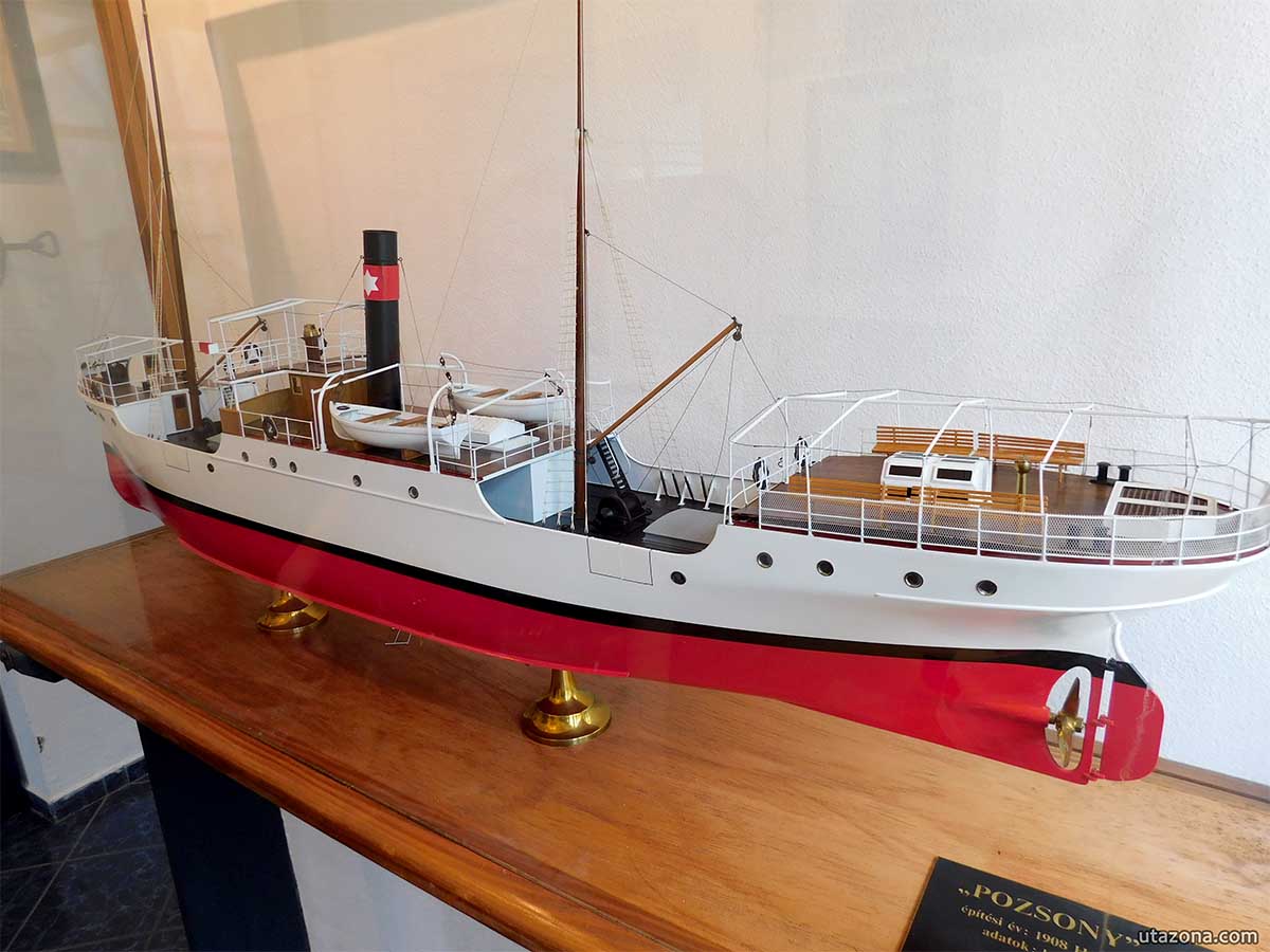 Tengerészettörténeti gyűjtemény - Pozsony gőzös